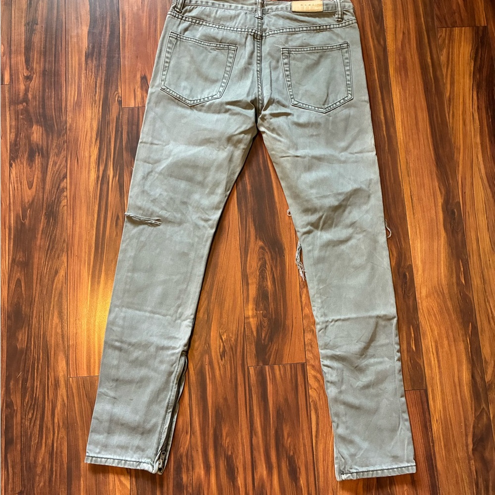 MNML Slim Jeans in Gray with Ripped Design - Picture 3 of 3